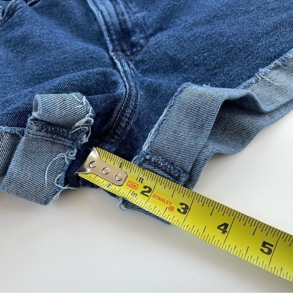 Hollister Women's Denim Ultra High Rise Mom Short Floral Embroidered Size 26 - Picture 7 of 8